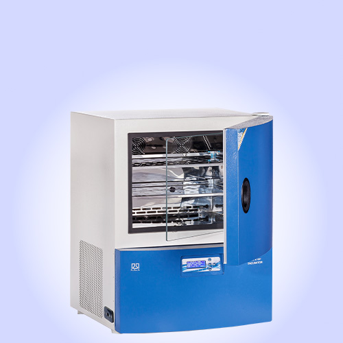 انکوباتور آزمایشگاهی یخچالدار- Parsazma Refrigerated Co۲ Incubator